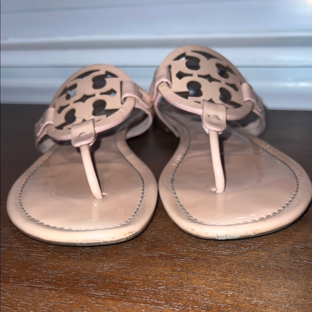 Tory Burch Nude Sandals Classic Leather Design - Picture 5 of 5